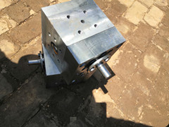 RT熔喷泵齿轮计量泵胶体输送泵